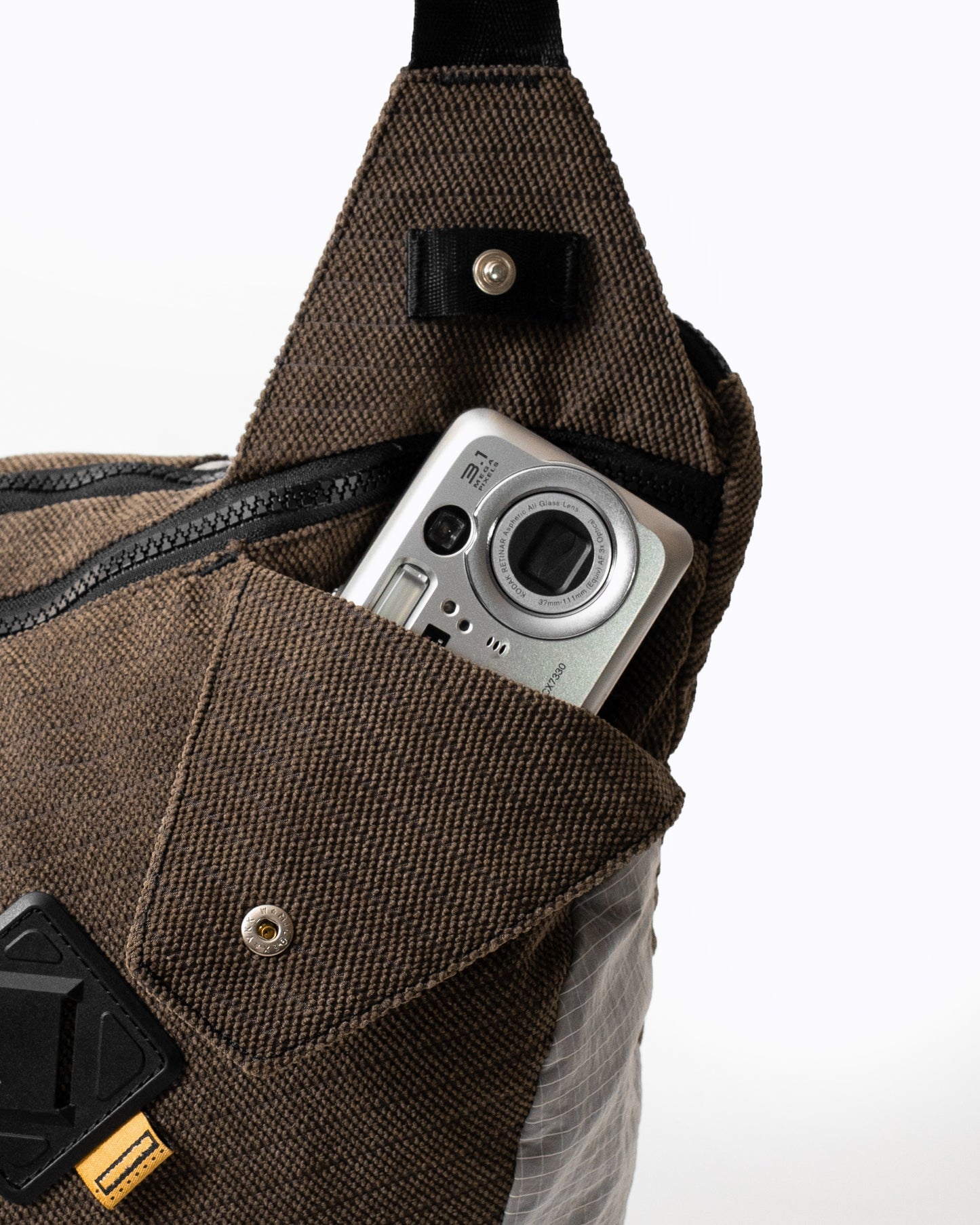 Curio Sling Bag Rareearth