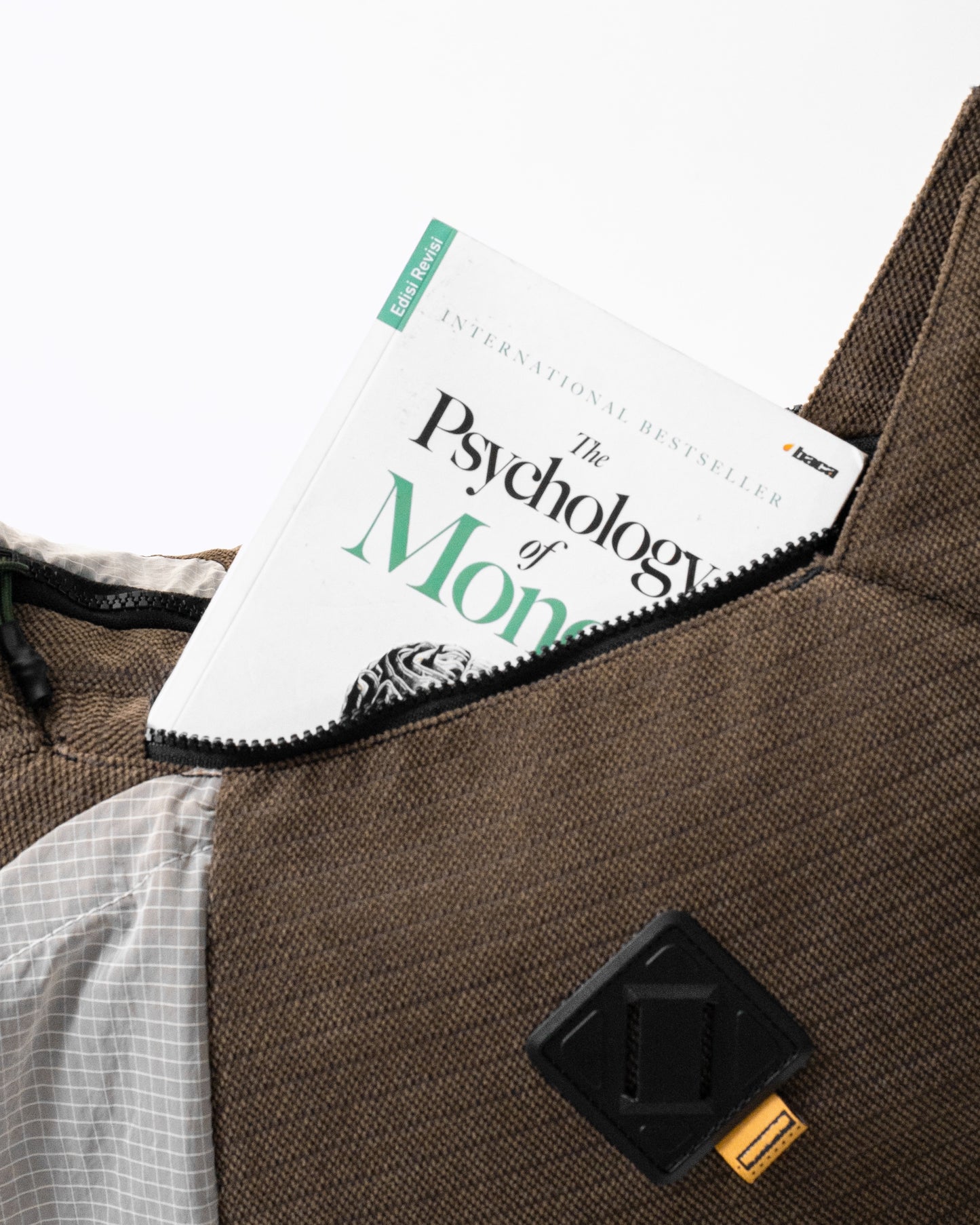 Curio Sling Bag Rareearth