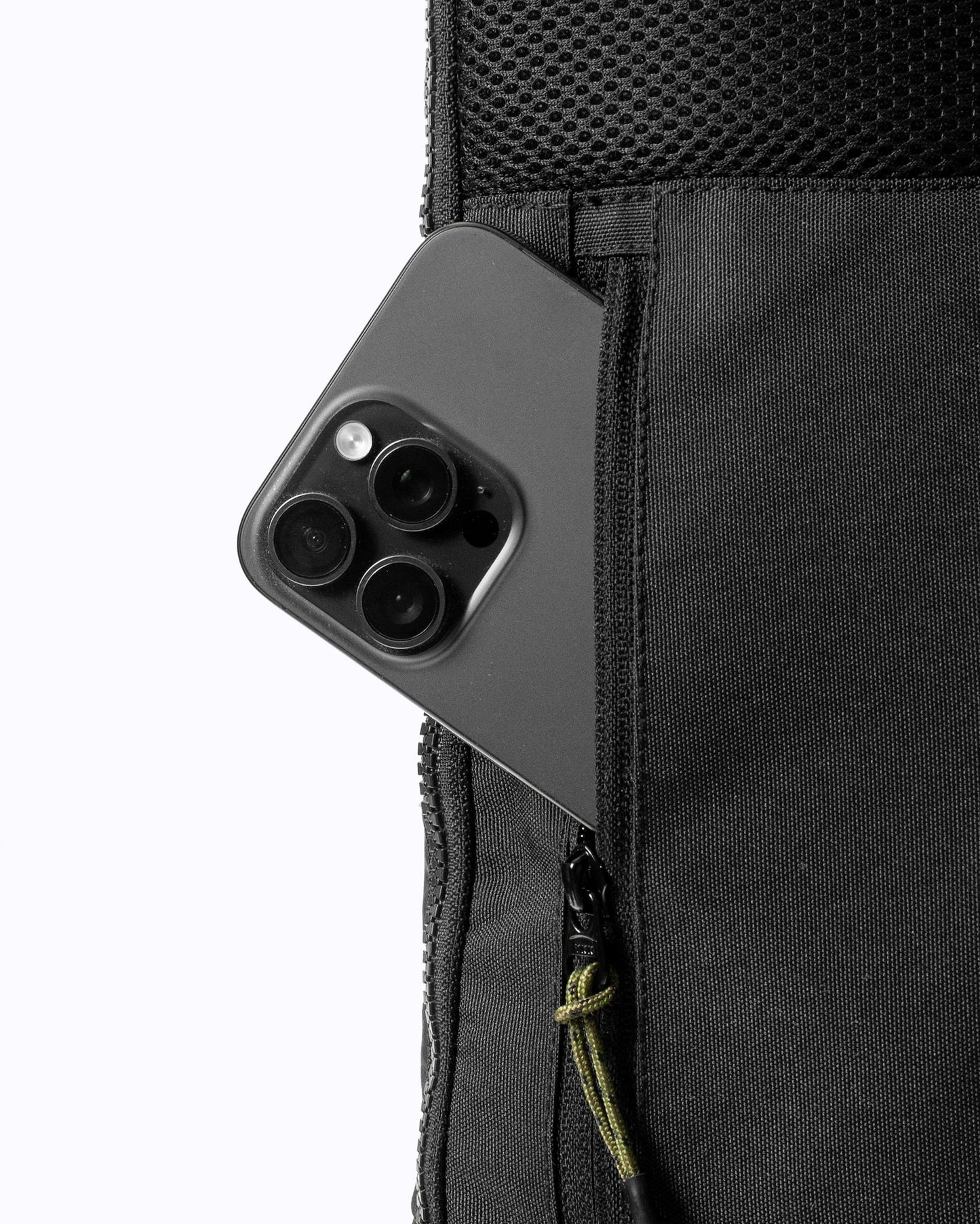 Vestige Crossbody Bag Phantom