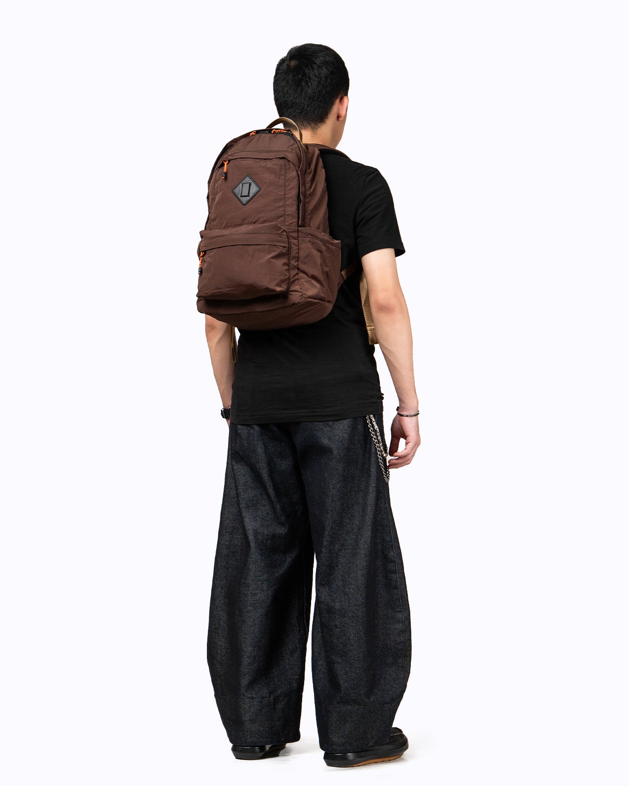 バーガンディ ナイロンバッグ Nara Daypack in Burntrail – Compact Daily Backpack | Packett